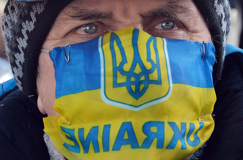 Украинцам запретили русский