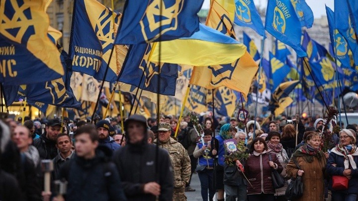 На Украине празднуют День УПА На Украине празднуют День УПА