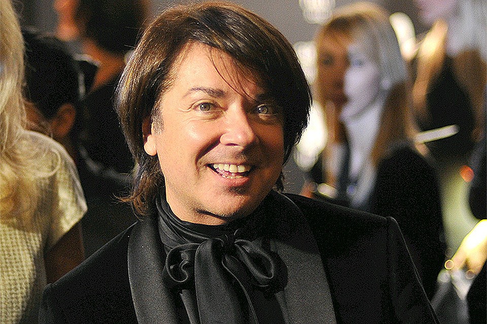 Модельер Валентин Юдашкин Модельер Валентин Юдашкин
