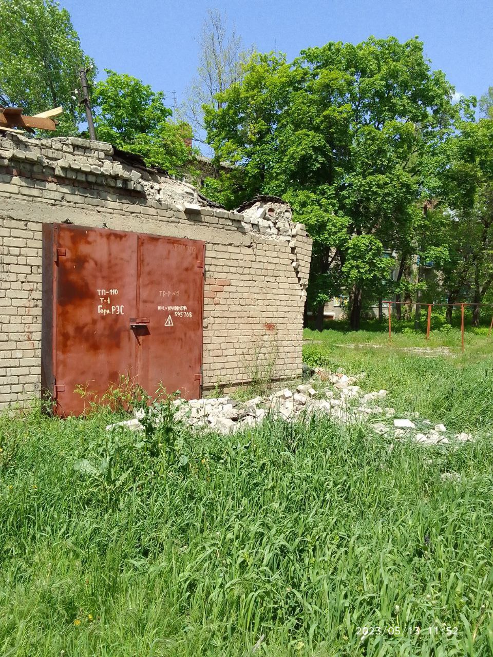 В Горловке трое раненных. Обстрел: администрации, главного отделение ПСБ,  кафедрального собора, центра города Горловки. Фоторепортаж - News365