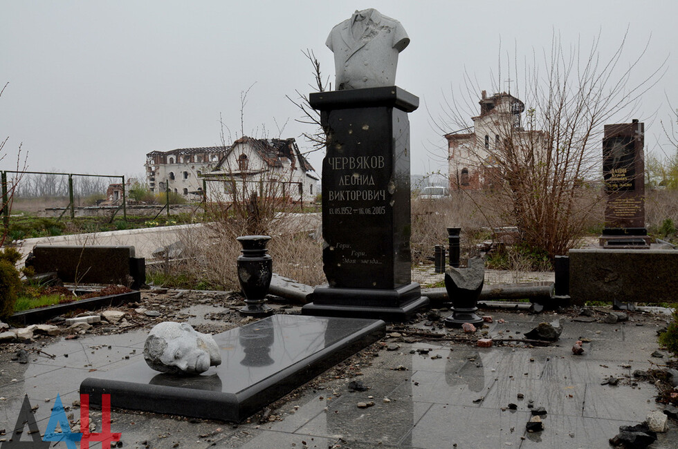 От посещения каких кладбищ стоит отказаться в поминальные дни — информация МВД