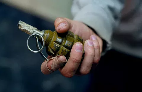 В ЛНР обнаружили гранату с запалом возле мемориала «Острая могила» 