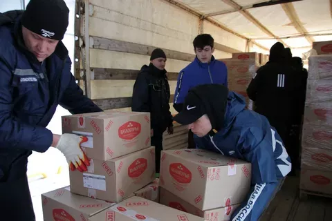 В Донецк доставлены медикаменты и продукты для бойцов от неравнодушных граждан РФ